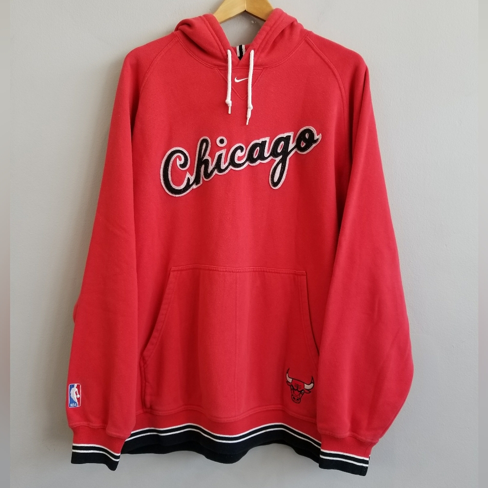 Vintage Y2K Nike Team Chicago Bulls Center Swoosh NBA Hoodie Sweatshirt Size XL